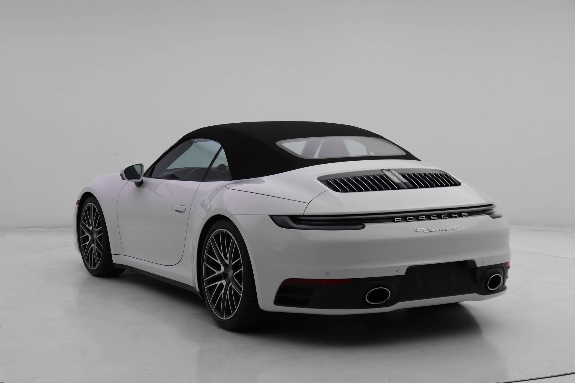 Certified 2023 Porsche 911 Carrera 4S image 3