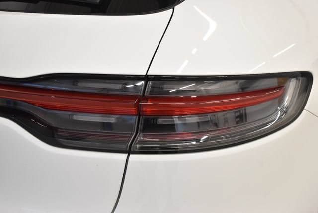Used 2020 Porsche Macan AWD/4WD image 12
