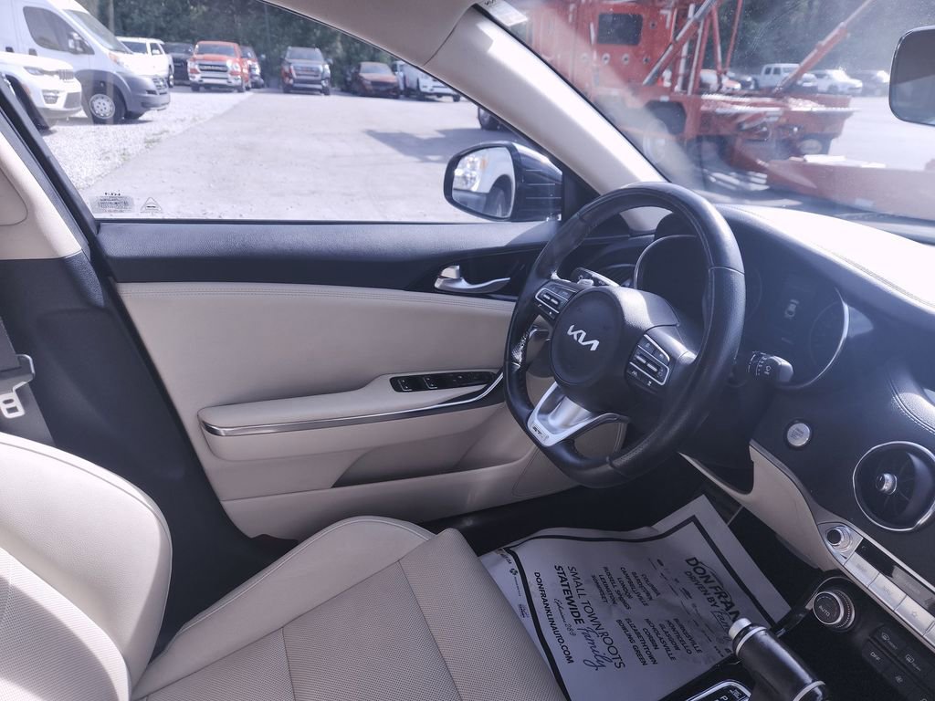 Certified 2023 Kia Stinger GT-Line w/ Sun & Sound Package AWD/4WD image 15