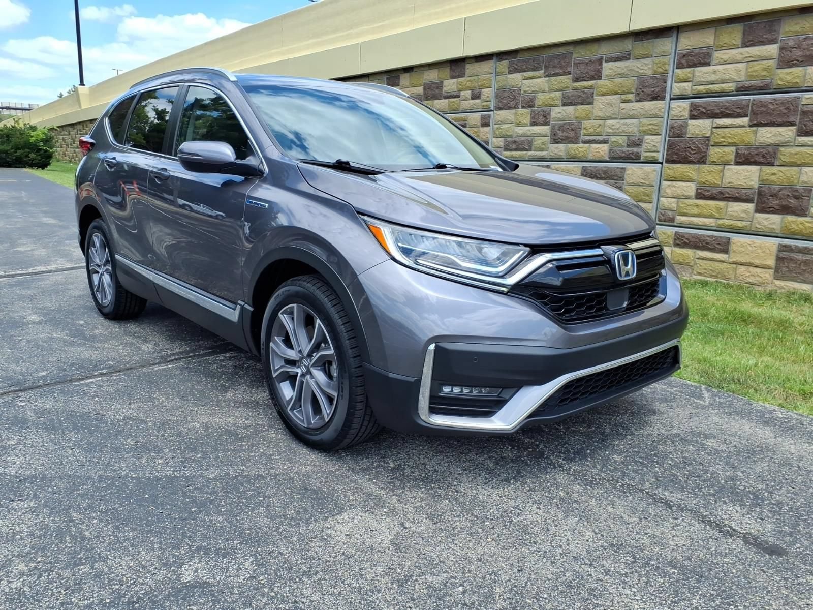 Used 2021 Honda CR-V Touring image 2