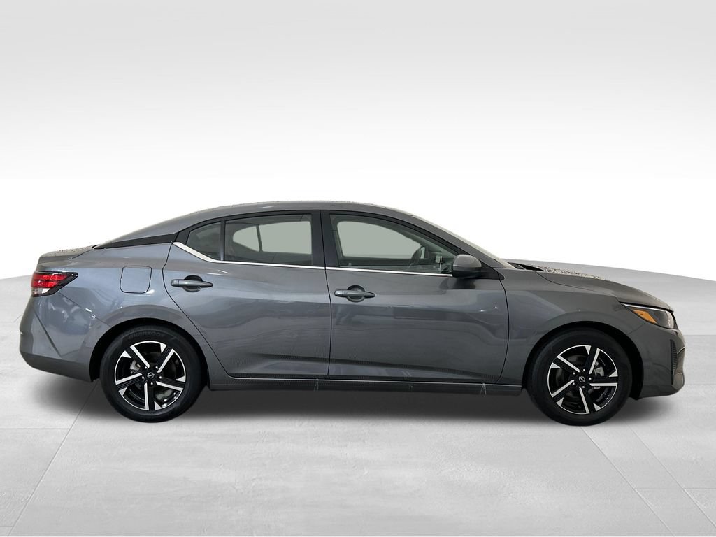 Used 2025 Nissan Sentra SV FWD image 7