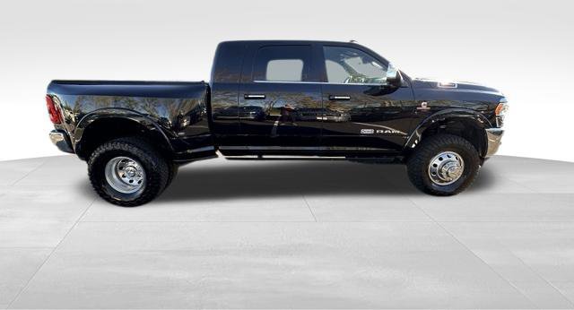 Used 2022 RAM 3500 Limited AWD/4WD image 11