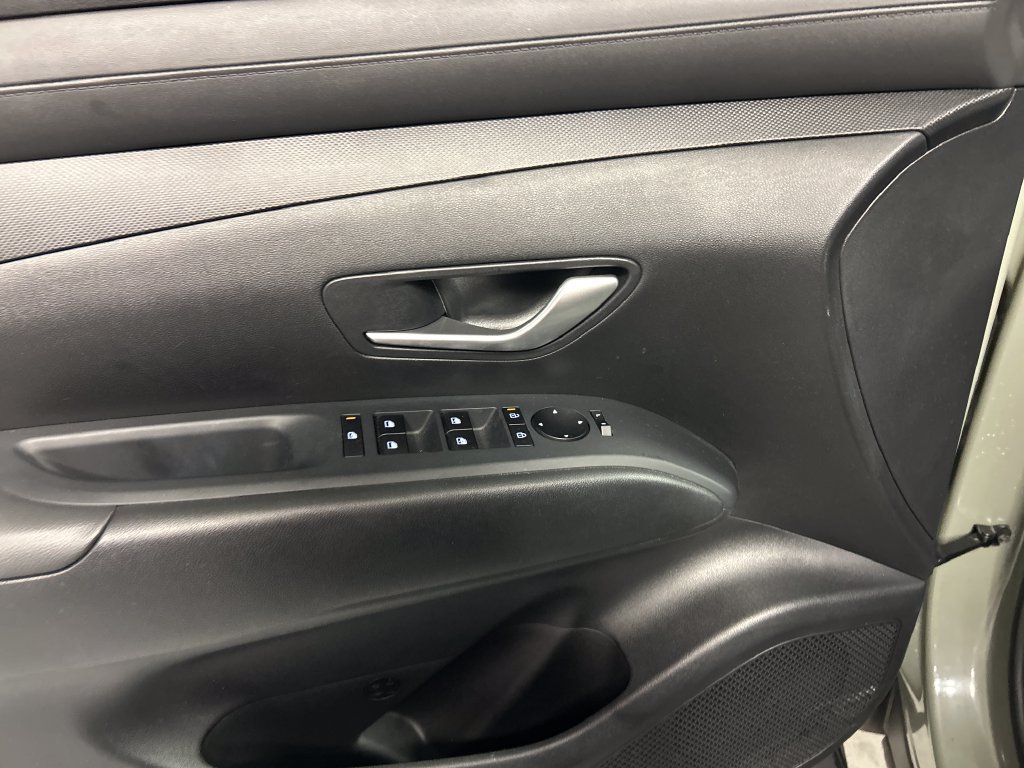 Used 2026 Hyundai Santa Cruz SEL FWD image 12