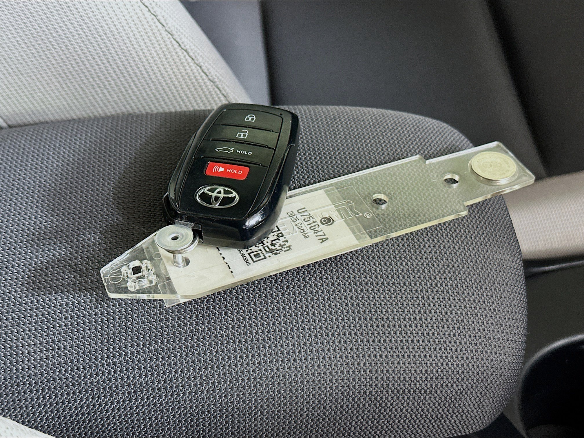 Used 2025 Toyota Corolla LE w/ LE Premium Package FWD image 33
