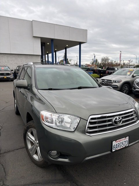 Used 2010 Toyota Highlander Limited image 2