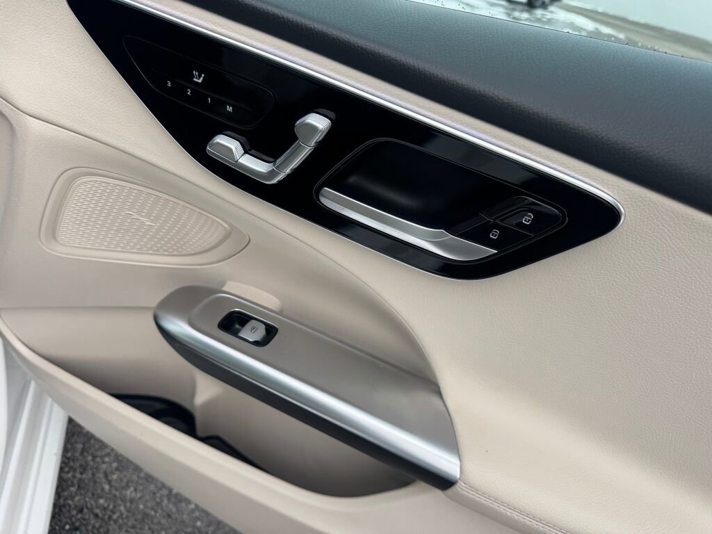 Certified 2024 Mercedes-Benz C 300 4MATIC Sedan image 22