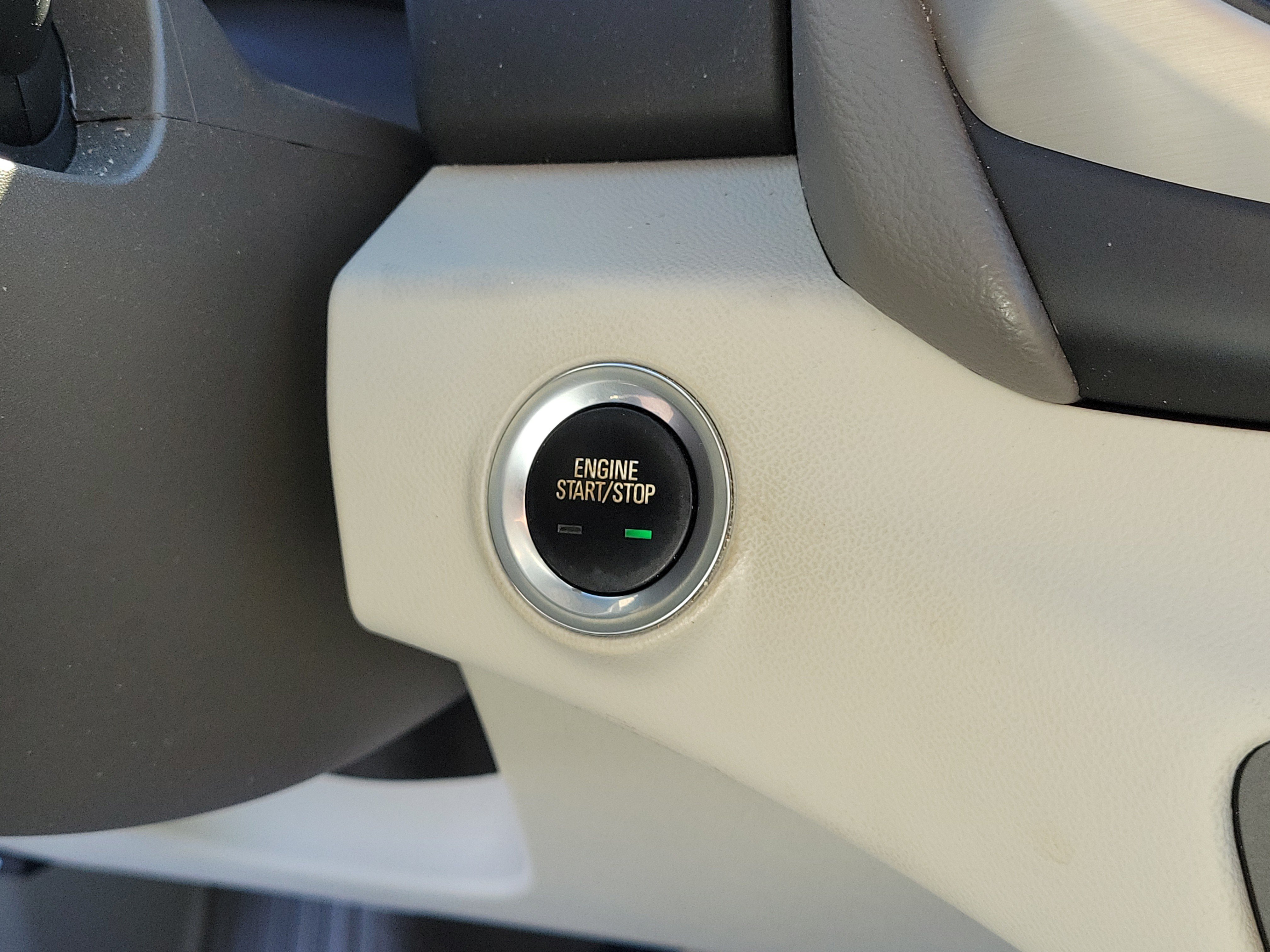 Used 2020 GMC Terrain Denali w/ Denali Premium Package FWD image 30