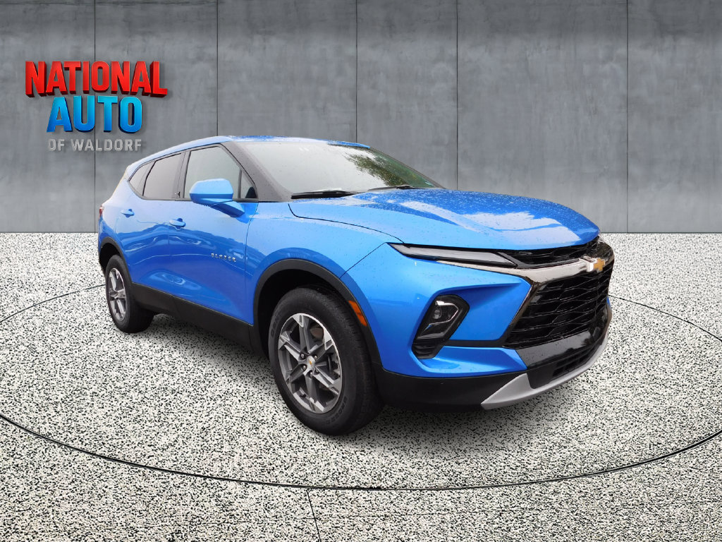 Used 2026 Chevrolet Blazer LT AWD/4WD image 1