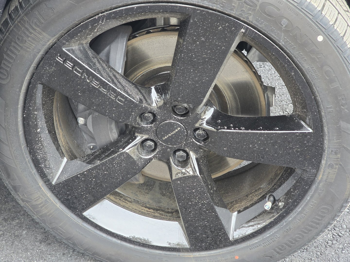 New 2026 Land Rover Defender 110 X-Dynamic SE image 29