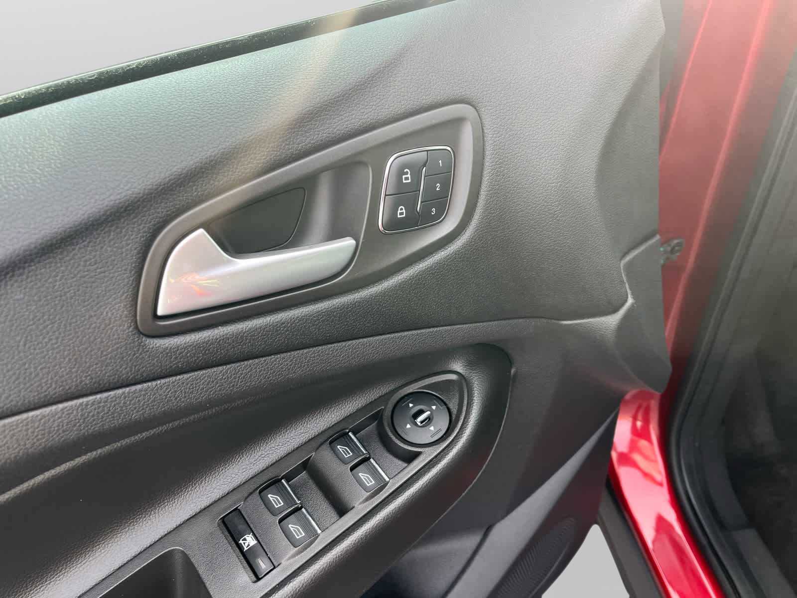 Used 2014 Ford Escape Titanium image 17