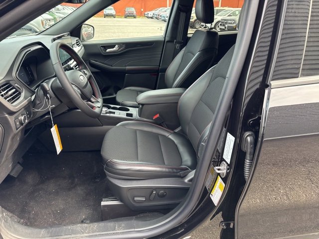 New 2025 Ford Escape ST-Line w/ Equipment Group 301A image 27
