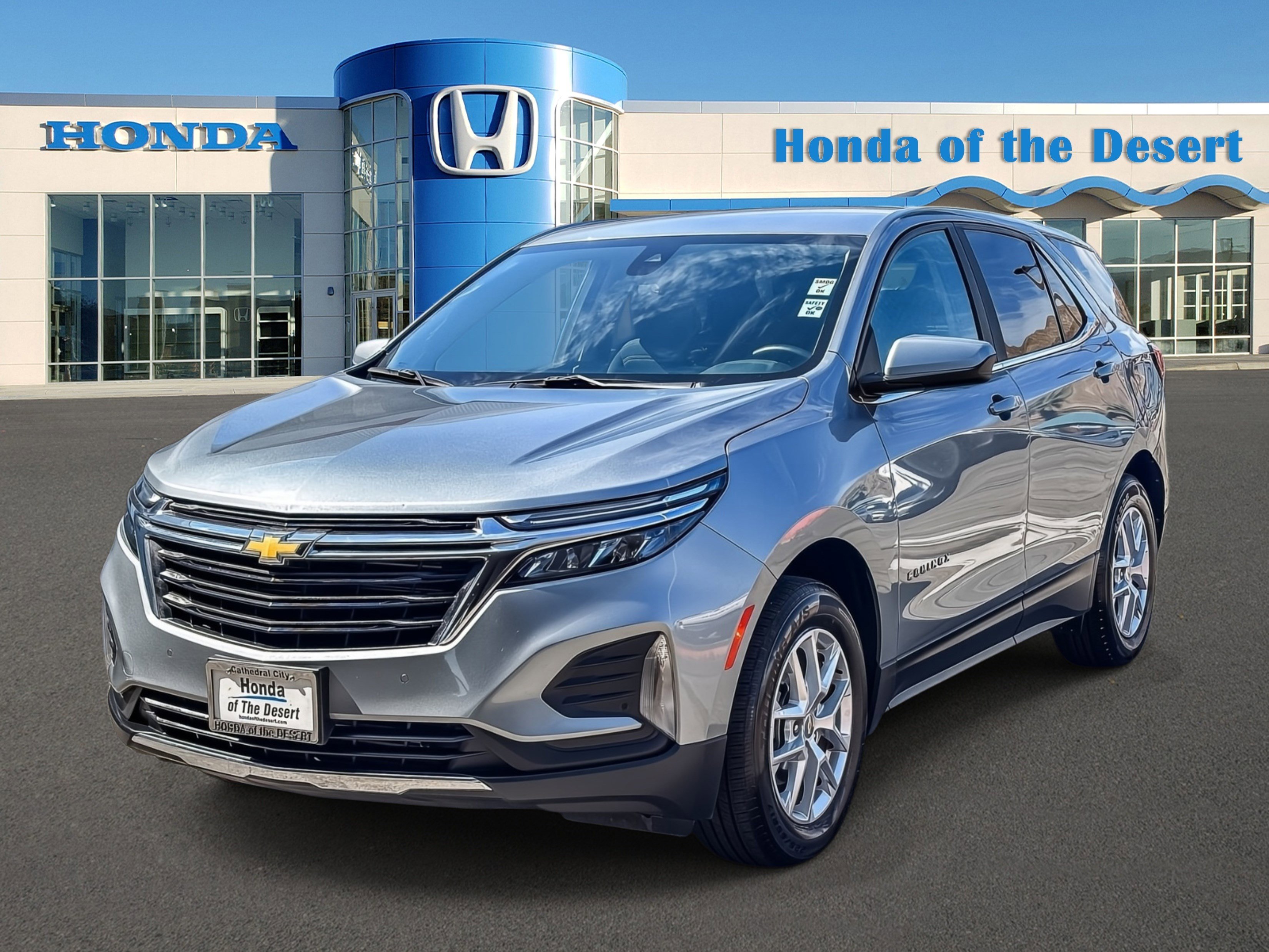 Used 2024 Chevrolet Equinox LT AWD/4WD image 3