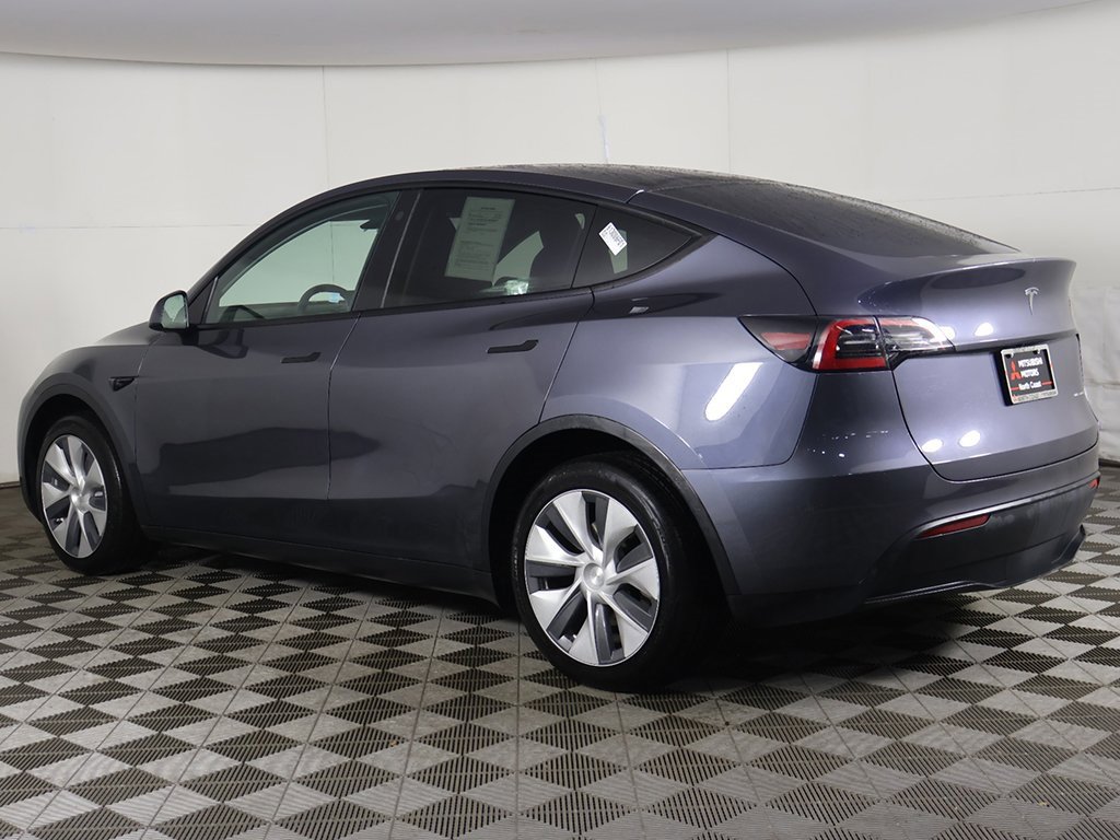Used 2023 Tesla Model Y Long Range image 10