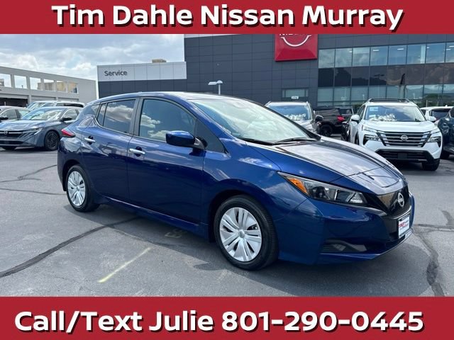 Used 2025 Nissan Leaf S FWD image 1
