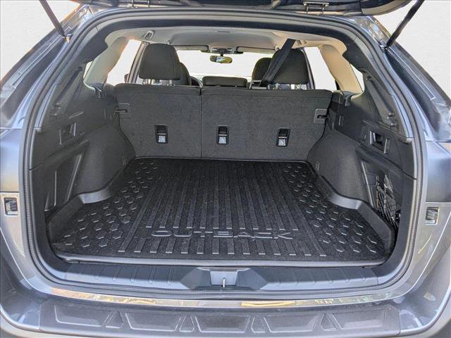 Certified 2025 Subaru Outback Premium image 6