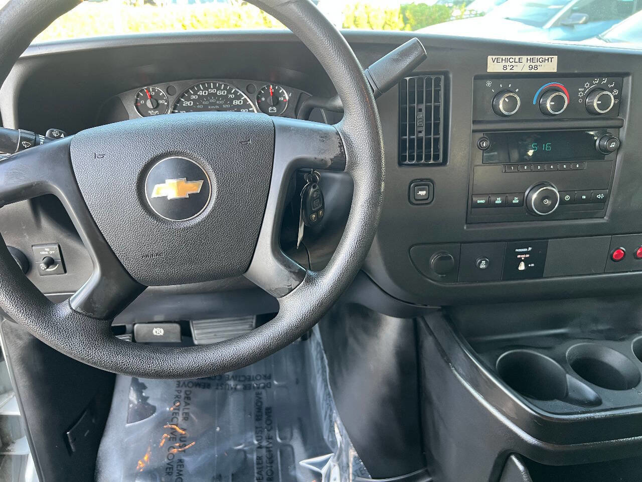 Used 2014 Chevrolet Express 2500 image 34