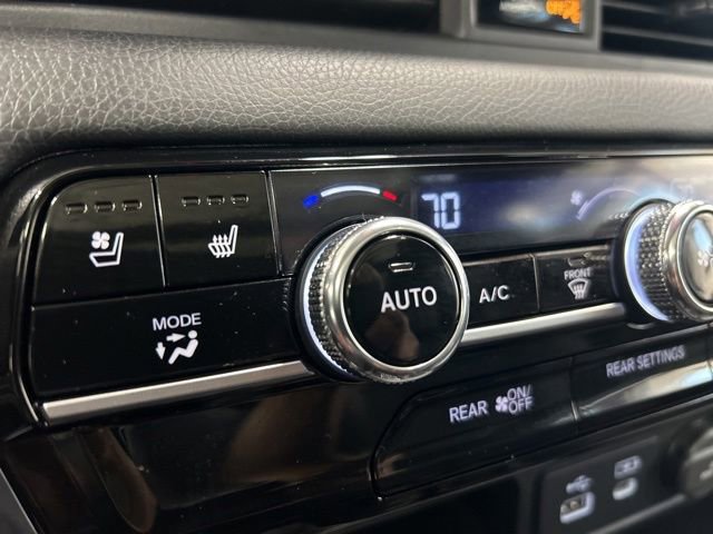 Certified 2025 Honda Pilot Black Edition image 26