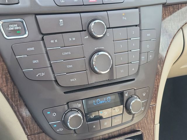 Used 2013 Buick Regal Premium FWD image 25