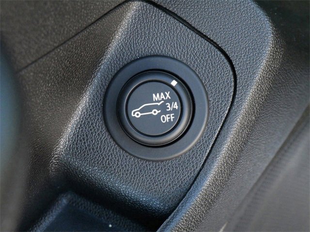 Used 2023 GMC Terrain SLE w/ Driver Convenience Package image 15