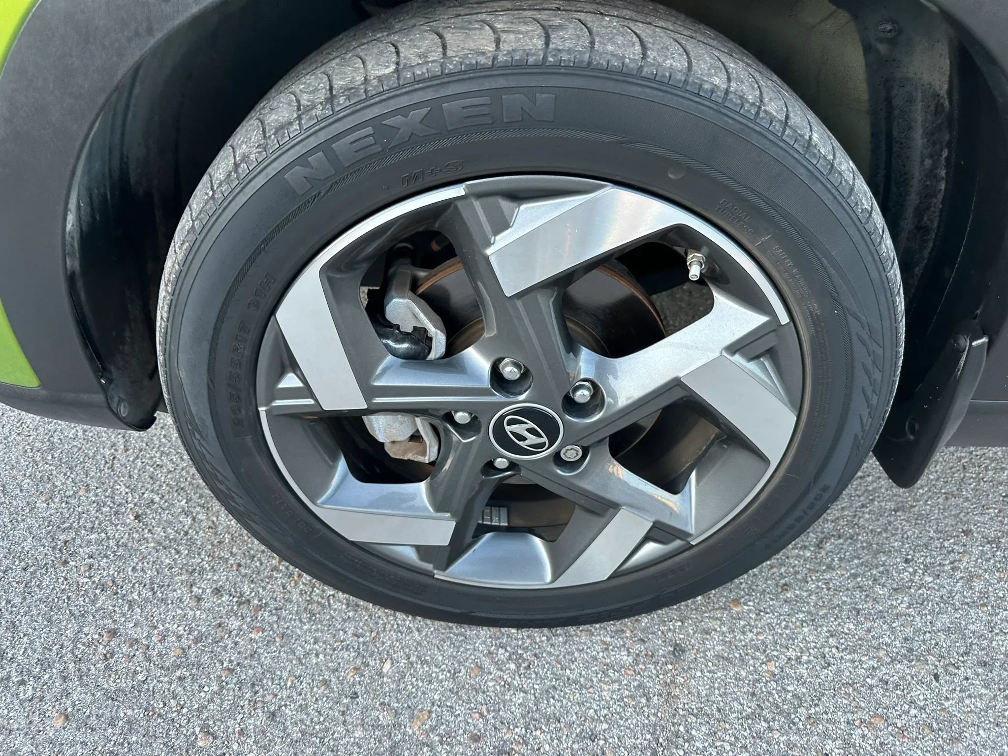 Used 2021 Hyundai Venue SEL FWD image 27