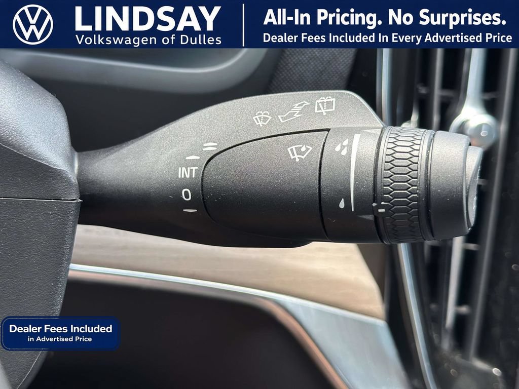 Used 2025 Volvo XC90 B6 Plus AWD/4WD image 25