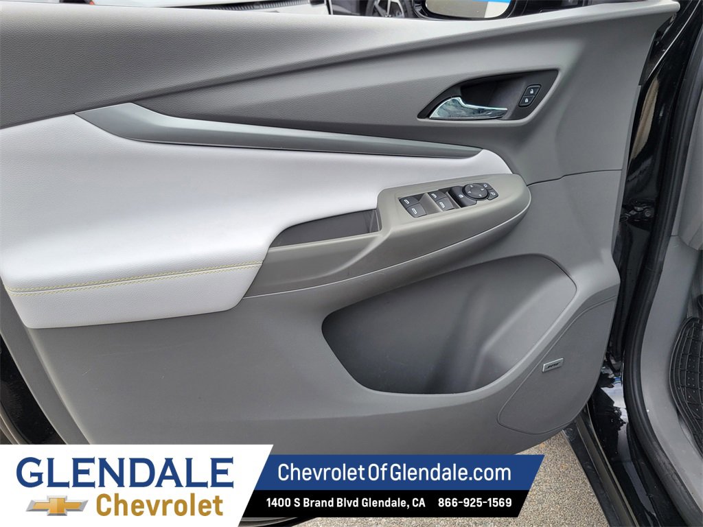 Certified 2022 Chevrolet Bolt EUV Premier w/ Sun & Sound Package image 18