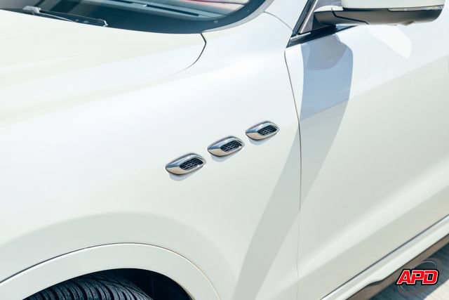 Used 2019 Maserati Levante Trofeo AWD/4WD image 34