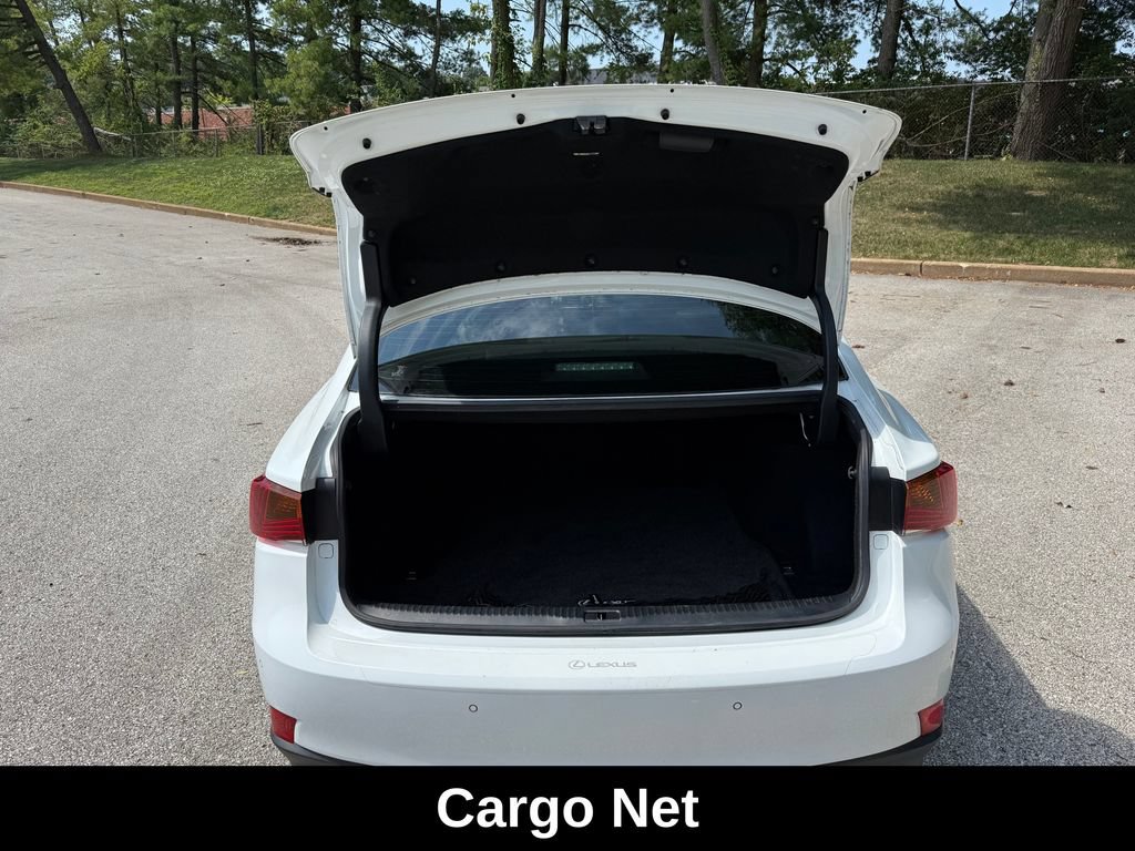Used 2019 Lexus IS 300 F Sport w/ F Sport Package RWD image 29