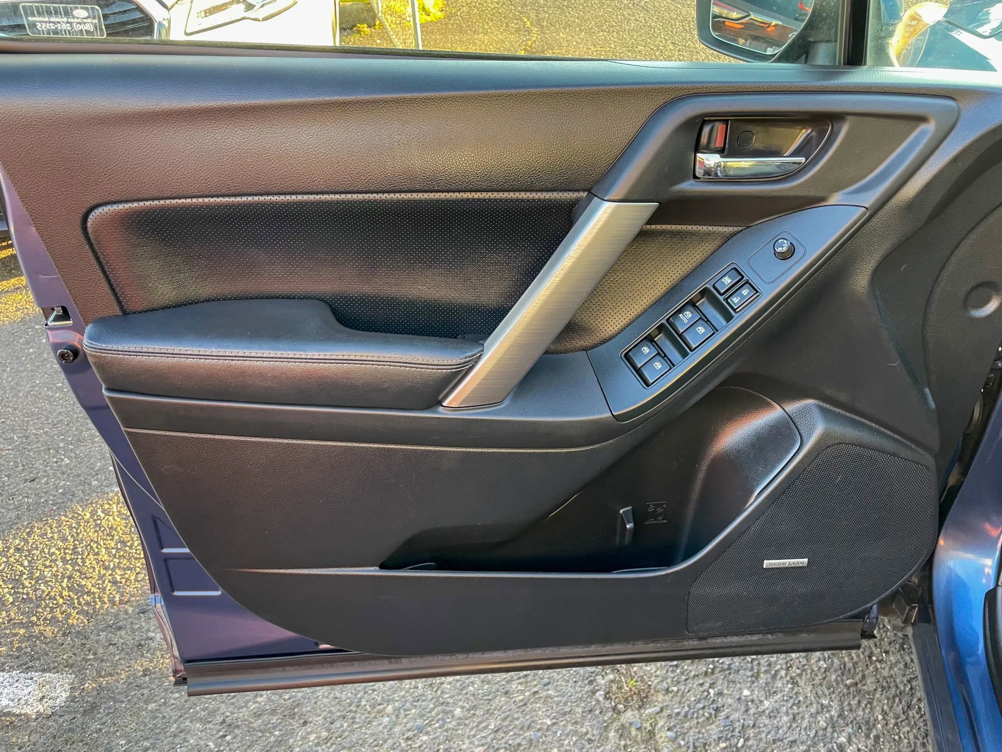 Used 2014 Subaru Forester 2.0XT Touring image 9