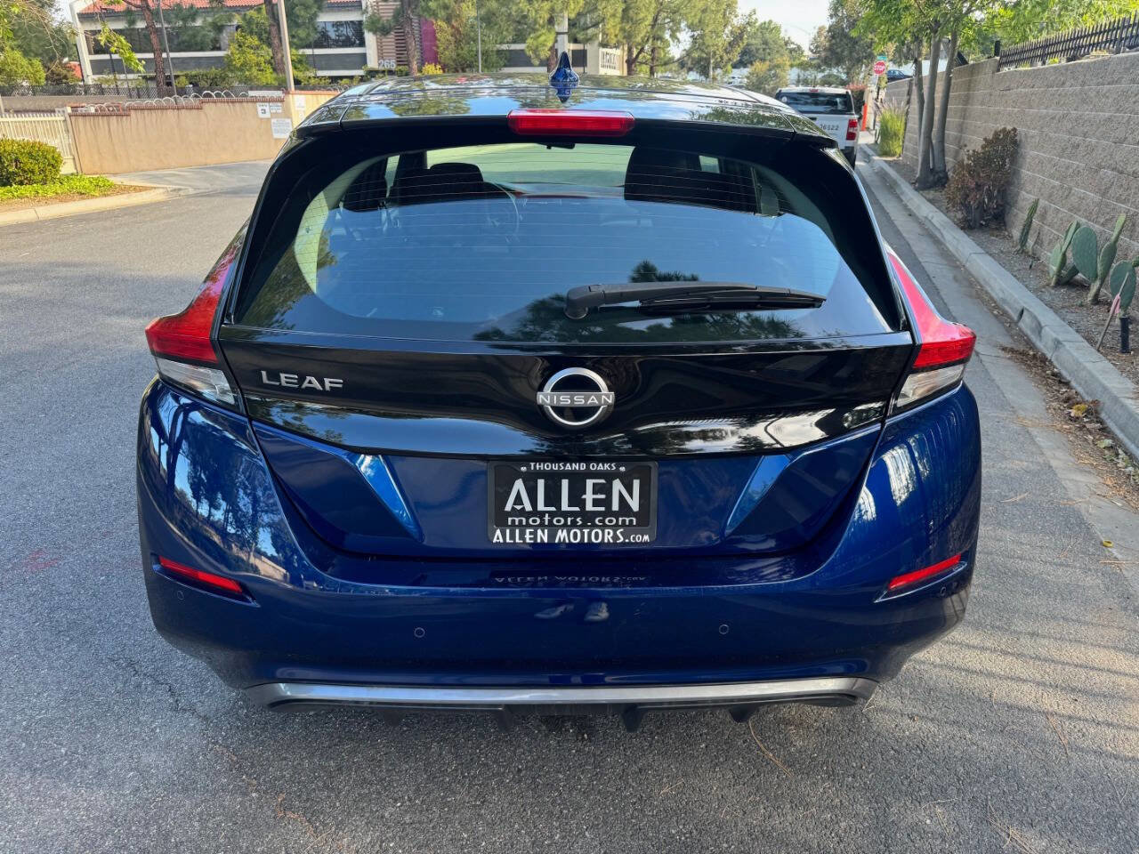 Used 2023 Nissan Leaf S FWD image 9
