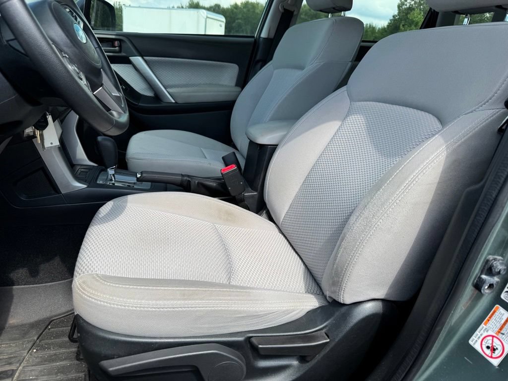 Used 2017 Subaru Forester 2.5i w/ Alloy Wheel Package AWD/4WD image 10