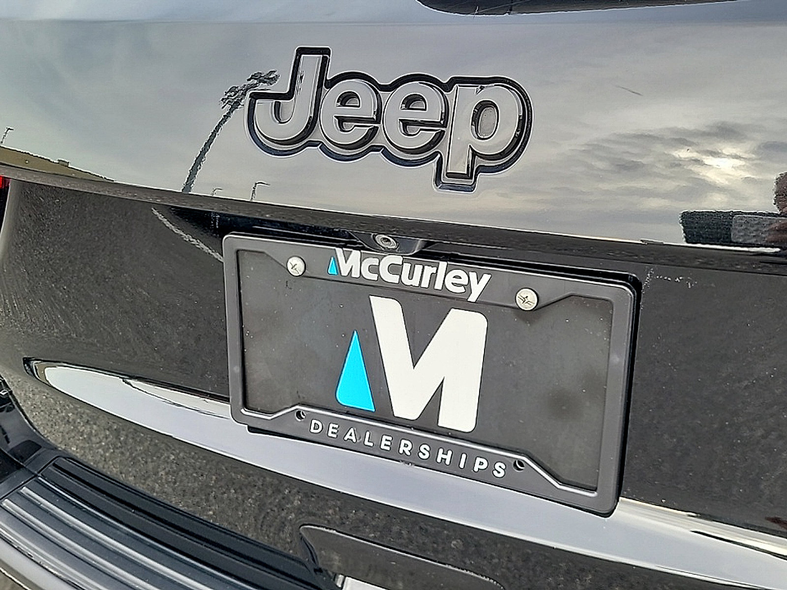 Used 2019 Jeep Grand Cherokee Altitude AWD/4WD image 33