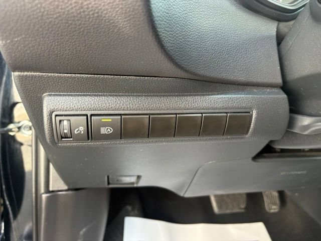 Used 2024 Toyota Corolla LE FWD image 21