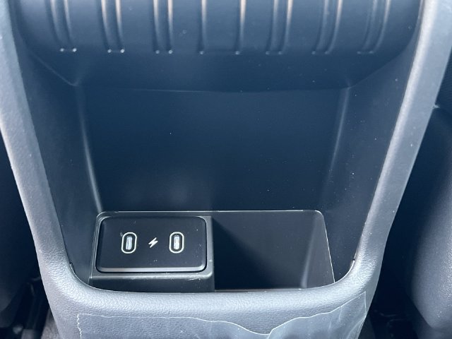 Used 2027 Hyundai Kona SE FWD image 33