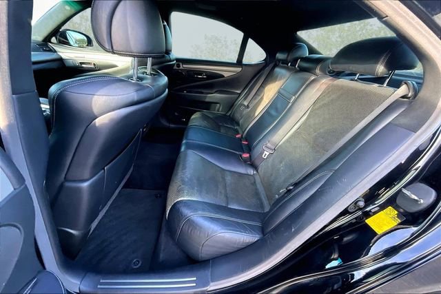 Used 2013 Lexus LS 460 AWD w/ F-Sport Pkg image 24