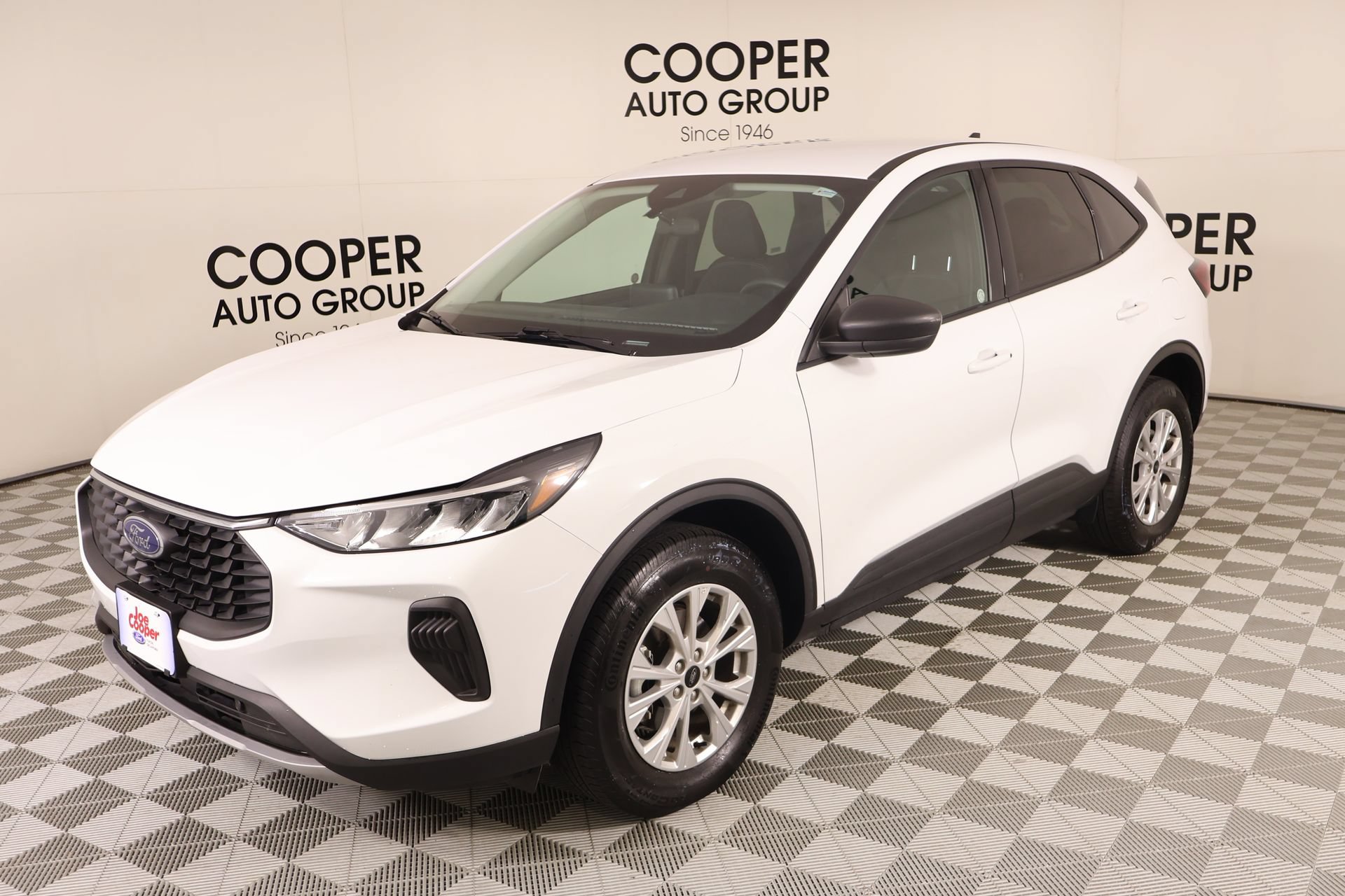 Used 2025 Ford Escape Active AWD/4WD image 9