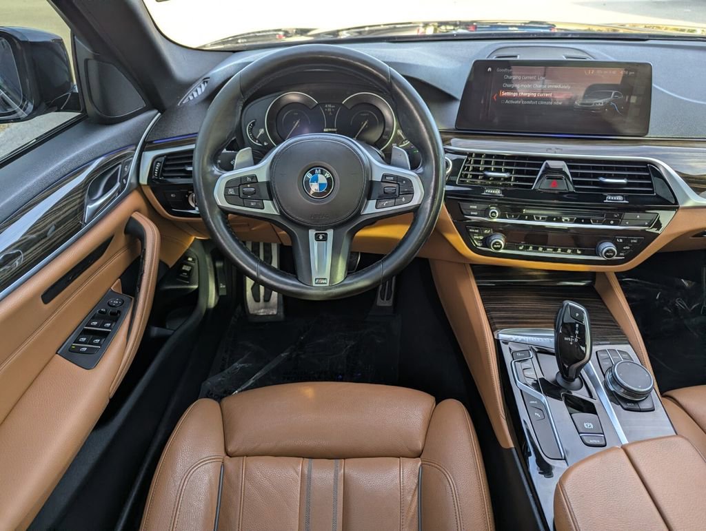 Used 2018 BMW 530e w/ M Sport Package 2 image 20