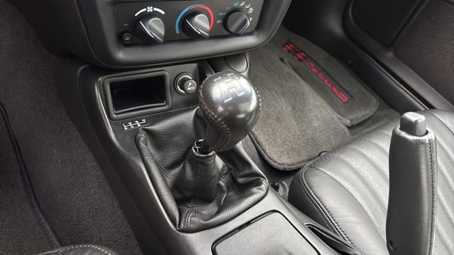 Used 2002 Chevrolet Camaro Z28 w/ SS Performance/Appearance Pkg image 29