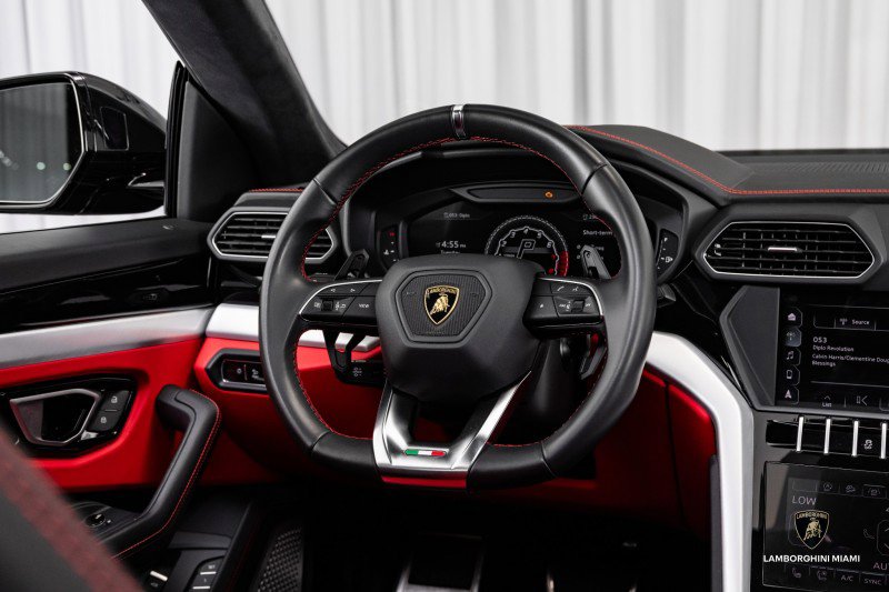Used 2019 Lamborghini Urus image 35