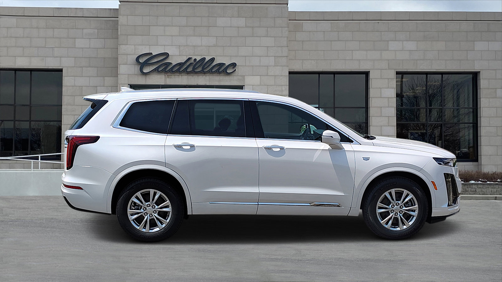 New 2025 Cadillac XT6 Luxury w/ LPO, Premium Carpet Package image 2