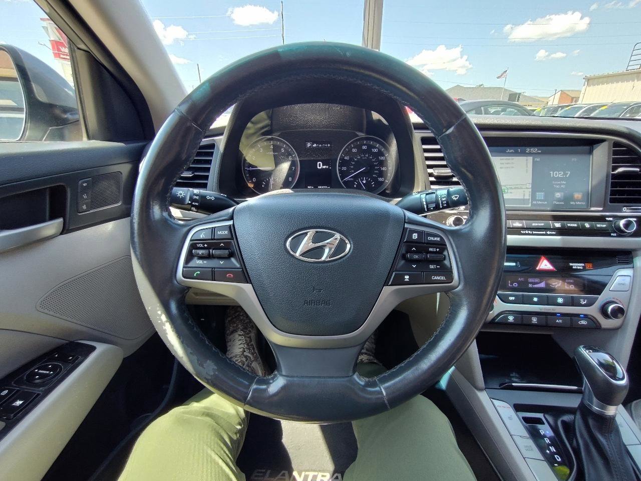 Used 2018 Hyundai Elantra Limited w/ Limited Ultimate Package 02 FWD image 17