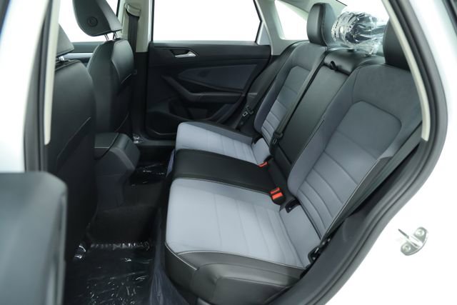 New 2025 Volkswagen Jetta SE image 34