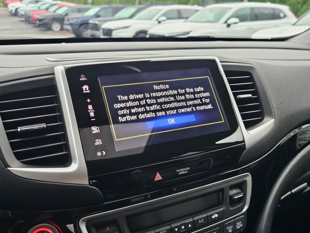Certified 2017 Honda Pilot Elite image 29
