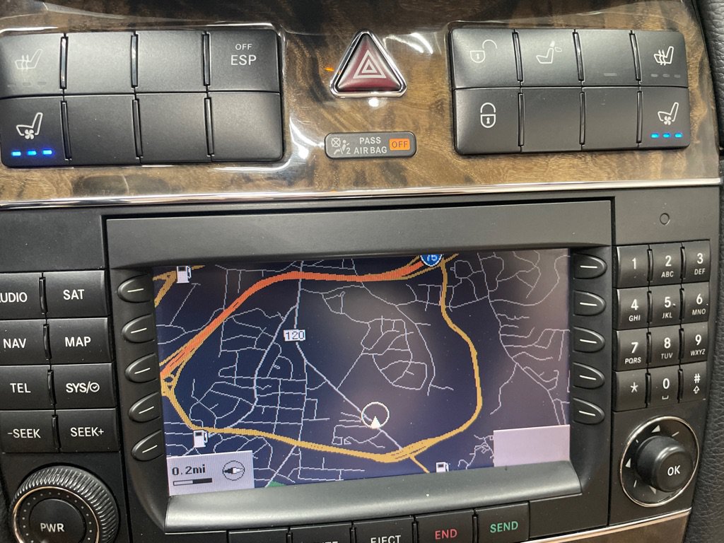 Used 2009 Mercedes-Benz CLK 550 Cabriolet image 30