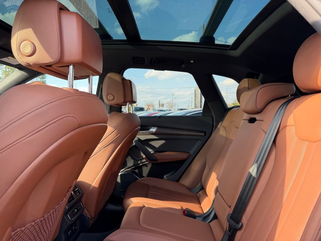 Used 2022 Audi Q5 2.0T Premium Plus w/ Premium Plus Package image 25