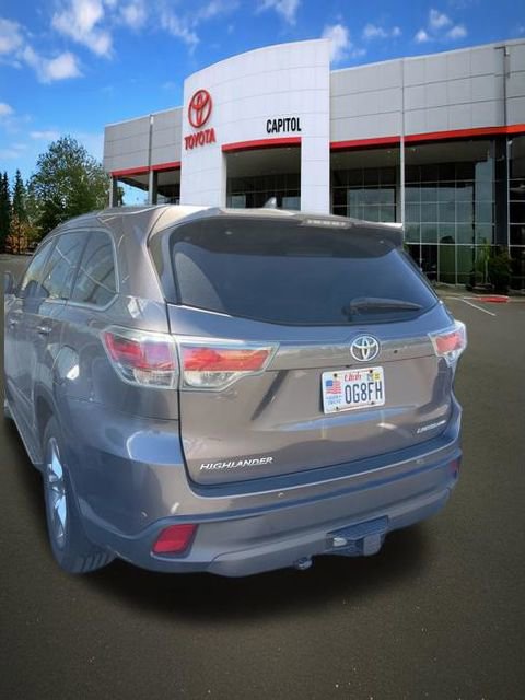 Used 2016 Toyota Highlander Limited w/ Driver Technology Package image 20