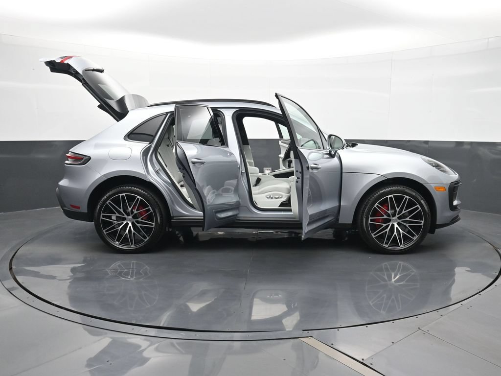 New 2026 Porsche Macan S AWD/4WD image 34
