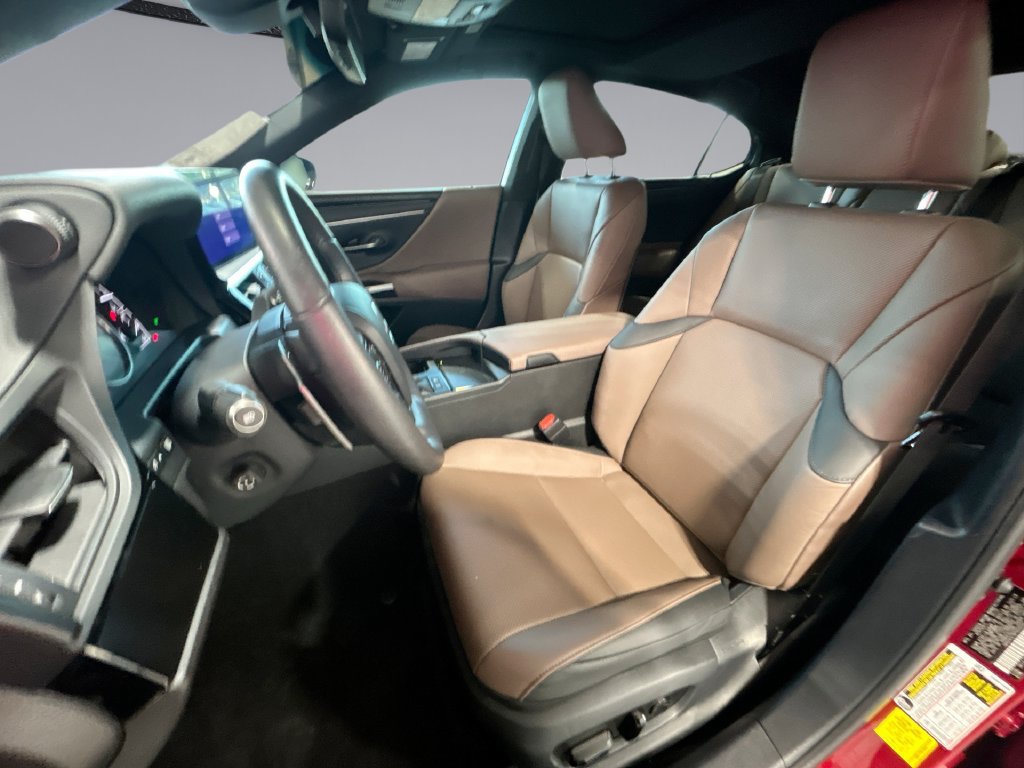 Used 2023 Lexus ES 300h w/ Premium Package FWD image 29