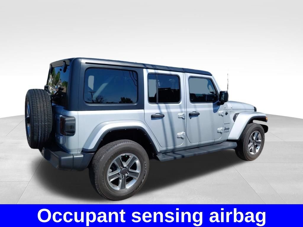Used 2022 Jeep Wrangler Unlimited Sahara AWD/4WD image 10