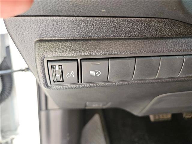 Used 2022 Toyota Corolla SE FWD image 20